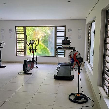Appt Neuf De 2Ch Ds Residence Avec Piscine, Route Cotiere Grand Baie Exterior foto